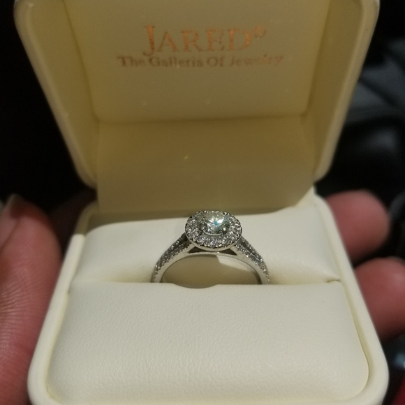 Forever Mark Diamond Engagement Ring - Picture 3 of 4